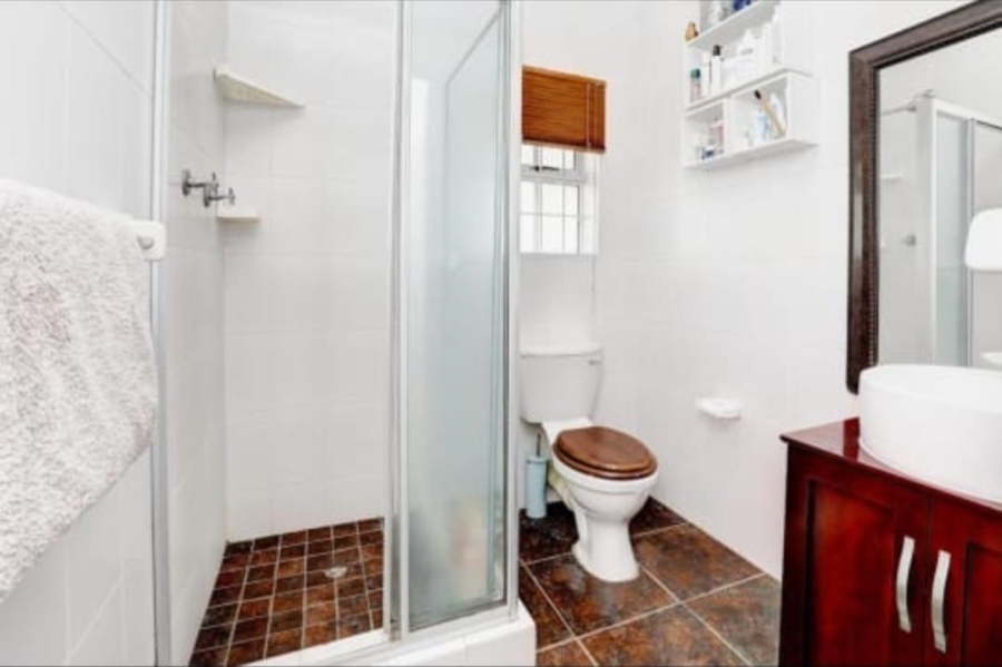 3 Bedroom Property for Sale in Wellway Park East Western Cape